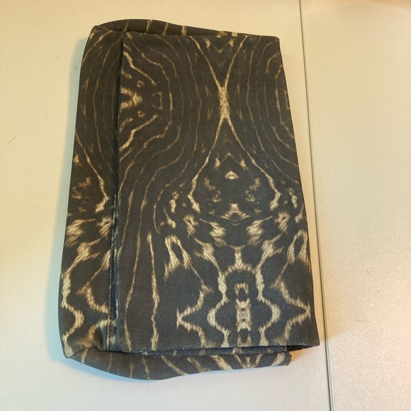 H&M Limited Edition Zebra Print Suede Clutch - Picture 12 of 13